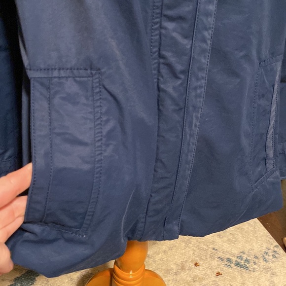 OLD NAVY cropped zip up rain jacket. Front pockets. Bell sleeves. Size US medium - Picture 2 of 12